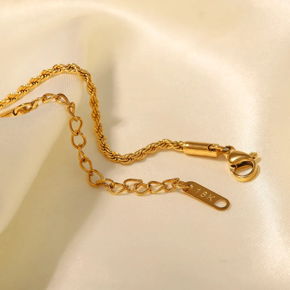 18K Gold Plated Rope Chain Necklace with Oval Lapis Pendant