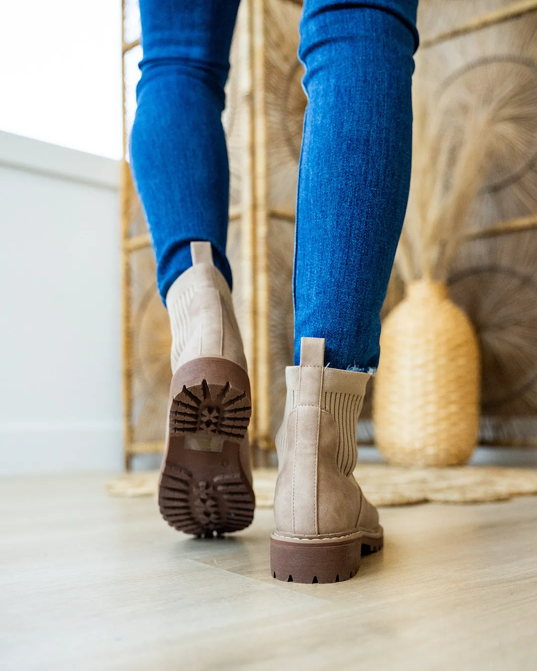Corkys Cabin Fever Bootie 2 - Camel