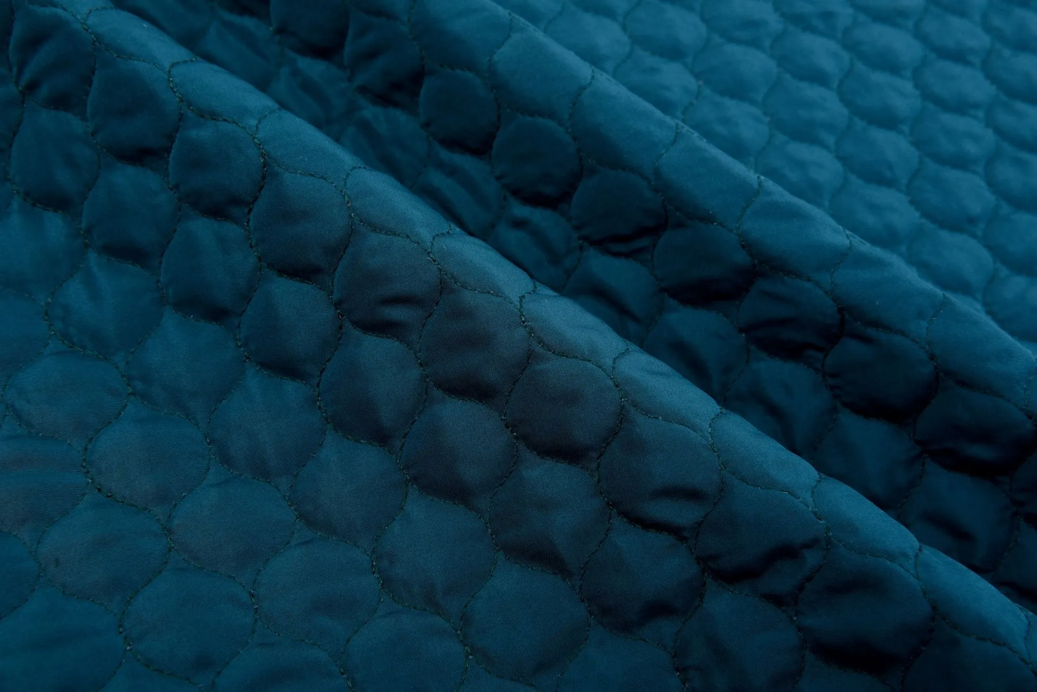 Double Sided Quilted Fabric With Polyester Filling ( Vest, Jackets )