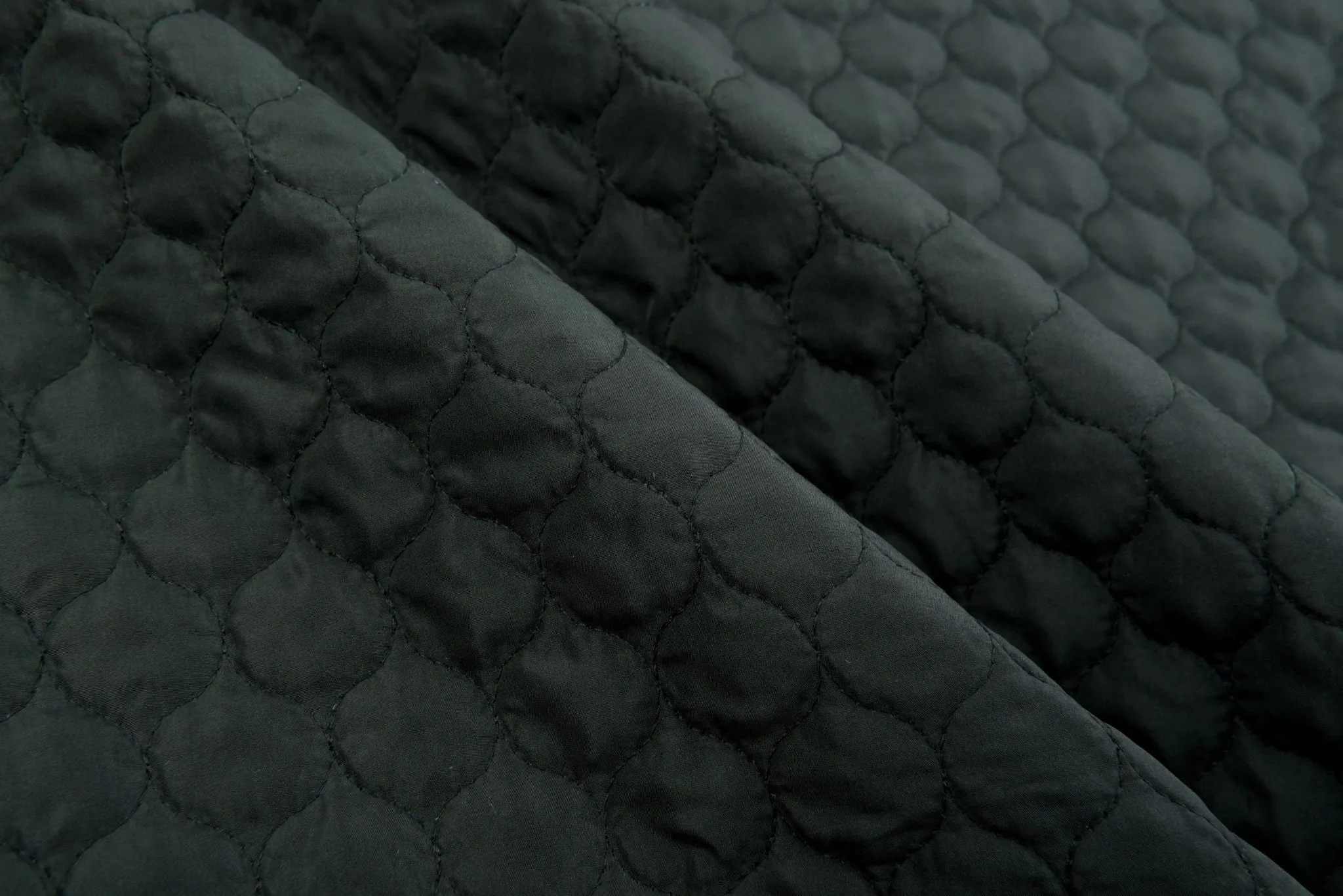 Double Sided Quilted Fabric With Polyester Filling ( Vest, Jackets )