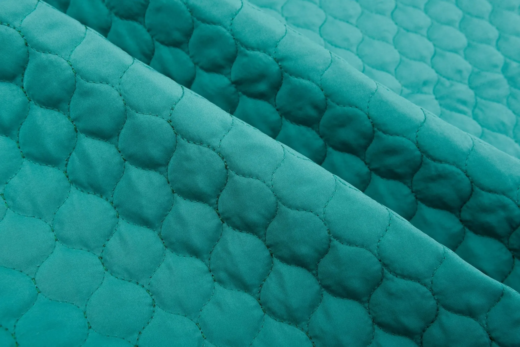 Double Sided Quilted Fabric With Polyester Filling ( Vest, Jackets )