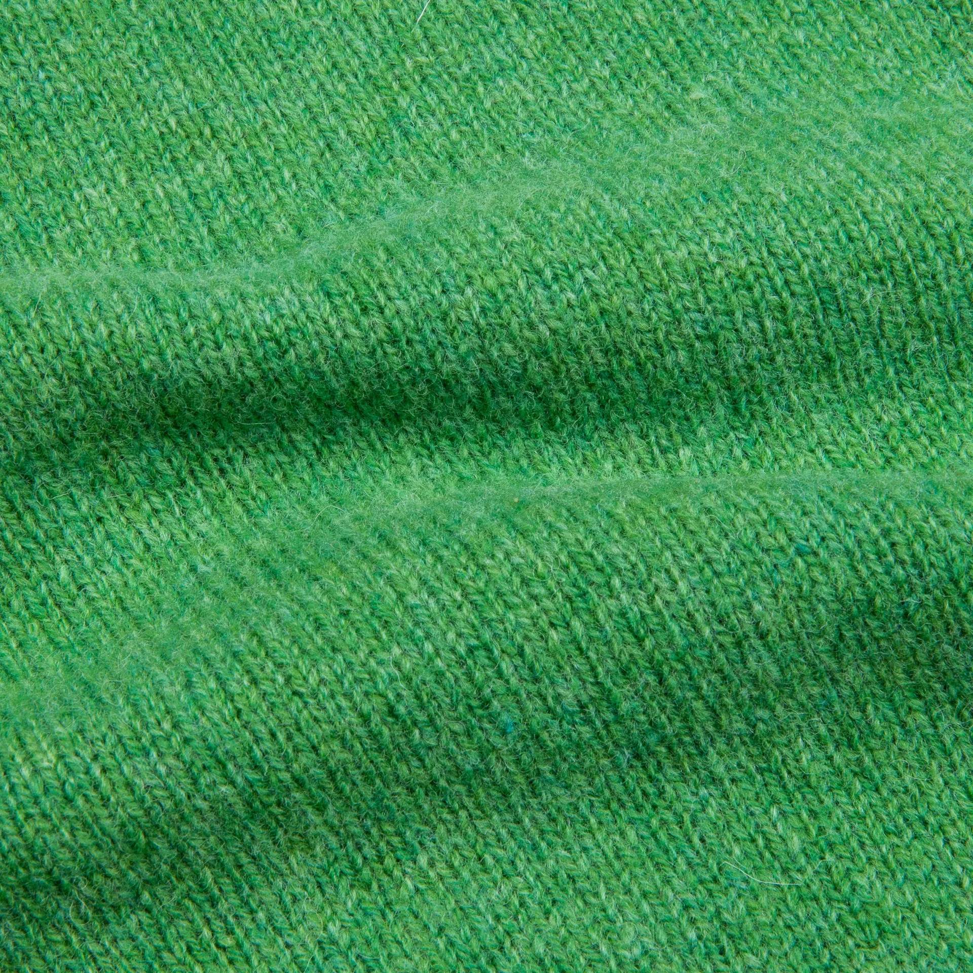Laurence J. Smith  Super soft Seamless Crew Neck Pullover Crabapple