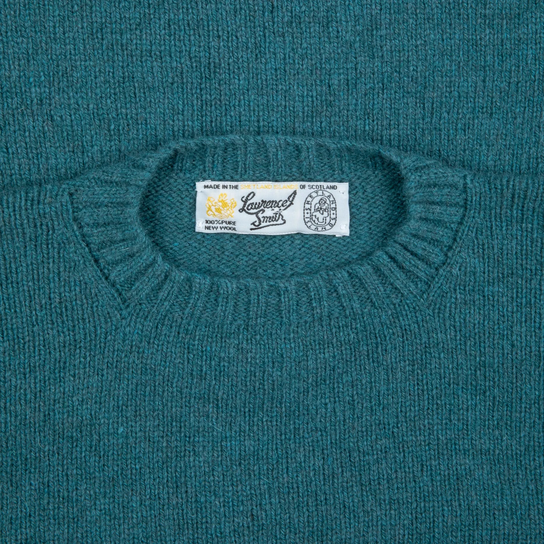 Laurence J. Smith Super soft Seamless Crew Neck Pullover Light Storm