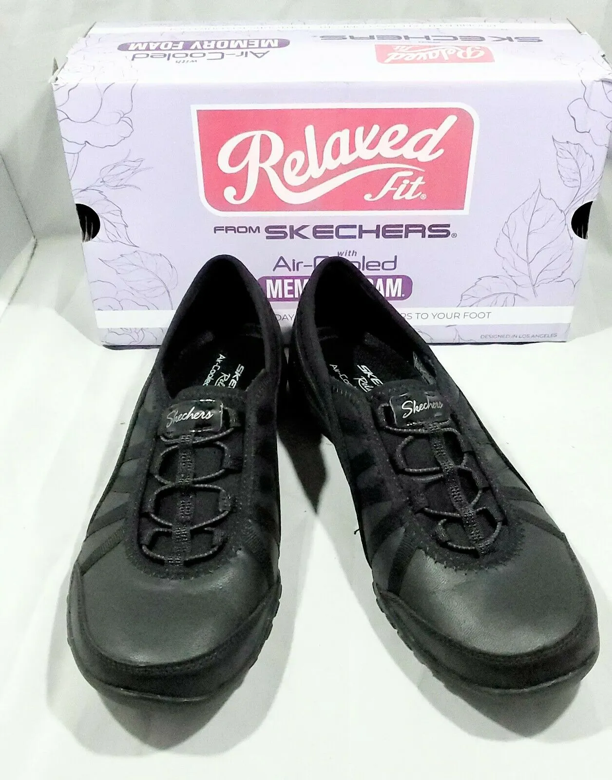 Skechers Women's Breathe-Easy-Adoring Sneaker  Color Black Size 8M