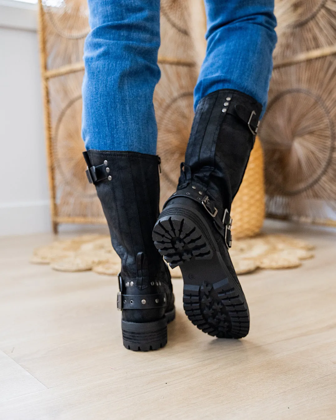 Very G Forever Boots - Black
