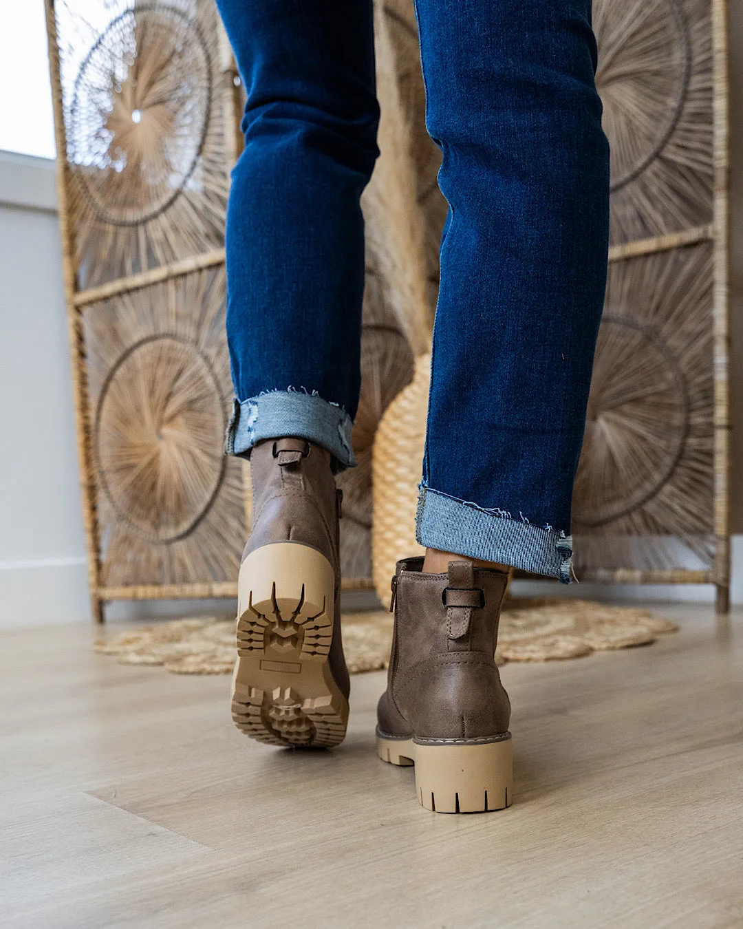 Very G Pasadena Boots - Taupe